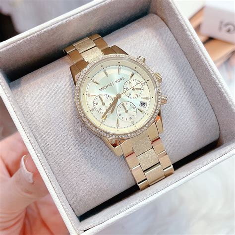 đồng hồ michael kors có tốt không